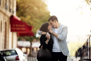 Raphaël photographe couple femme enceinte grossesse Paris place picture